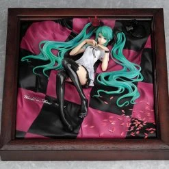 GOOD SMILE Hatsune Miku (Re-run) World Is Mine Brown Frame Ver Vocaloid Figure