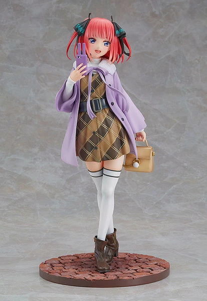 GOOD SMILE Nino Nakano Date Style Ver The Quintessential Quintuplets Figure 4 GOOD SMILE Nino Nakano Date Style Ver The Quintessential Quintuplets Figure - Image 2