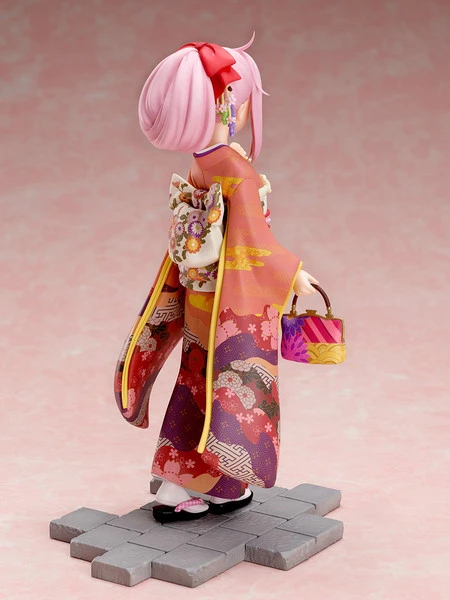 FURYU Nadeshiko Kagamihara Furisode Ver Laid-Back Camp Figure 5 FURYU Nadeshiko Kagamihara Furisode Ver Laid-Back Camp Figure - Image 3