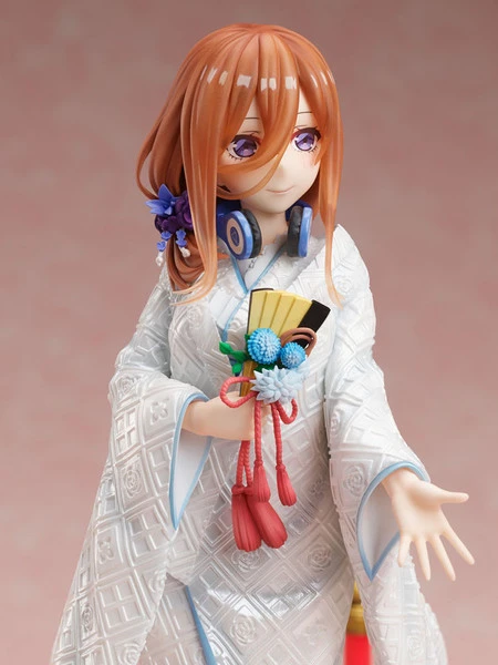 FURYU Miku Nakano Shiromuku Ver The Quintessential Quintuplets 2 Figure 6 FURYU Miku Nakano Shiromuku Ver The Quintessential Quintuplets 2 Figure - Image 4