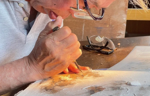 KADOKAWA Holo Wolf Beauty With Cherry Blossoms Spice And Wolf Exclusive Ukiyo-e Woodblock Print (Import) 10 KADOKAWA Holo Wolf Beauty With Cherry Blossoms Spice And Wolf Exclusive Ukiyo-e Woodblock Print (Import) - Image 8