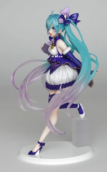 TAITO PRIZE Hatsune Miku (Re-run) 3rd Season Winter Ver Vocaloid Prize Figure 5 TAITO PRIZE Hatsune Miku (Re-run) 3rd Season Winter Ver Vocaloid Prize Figure - Image 3