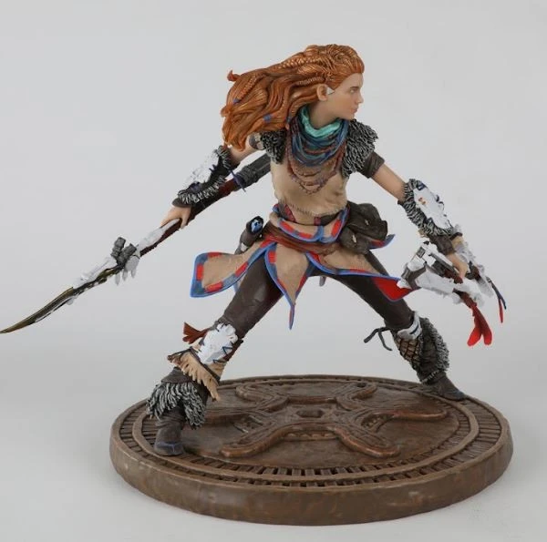 DARK HORSE Aloy Horizon Forbidden West Figure 4 DARK HORSE Aloy Horizon Forbidden West Figure - Image 2