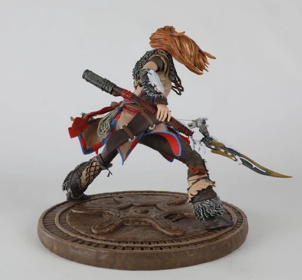 DARK HORSE Aloy Horizon Forbidden West Figure 5 DARK HORSE Aloy Horizon Forbidden West Figure - Image 3